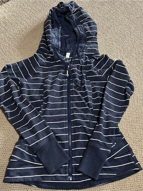 Lululemon Movement Jacket/Hoodie -size 6